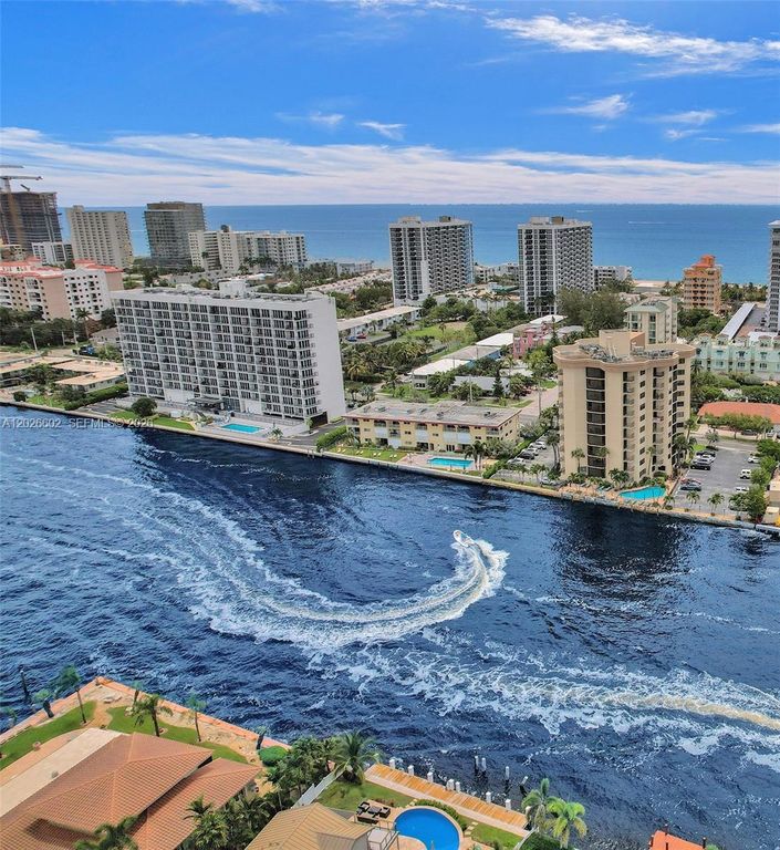 501 N Riverside Dr #Penthouse 2, photo 3
