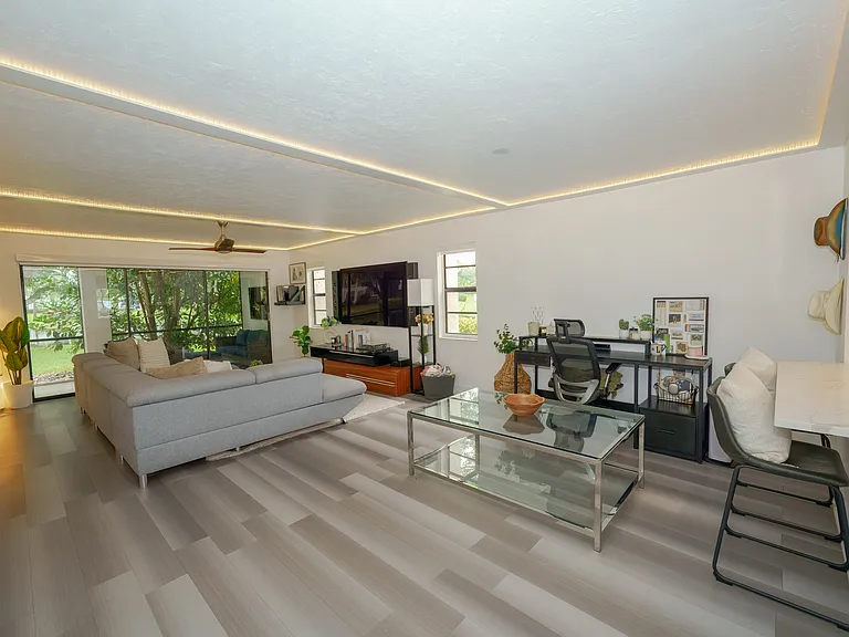 600 Misty Pines Cir #106 — Photo 7