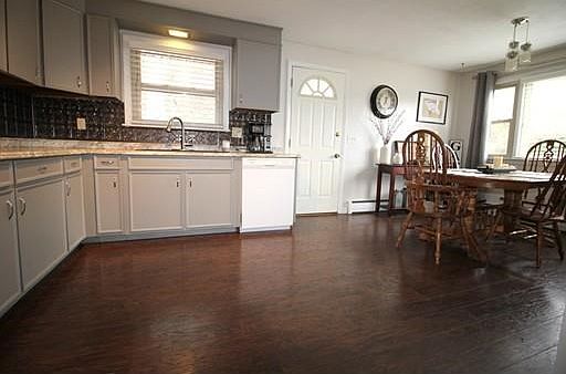 3rd image of 23 Bray Park Dr