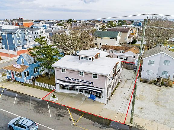 2nd image of 511 N Bay Ave