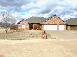 4814 Chaparral Run, Enid, OK 73703
