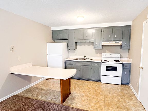 5th image of 1511 W Knollwood Cir APT A