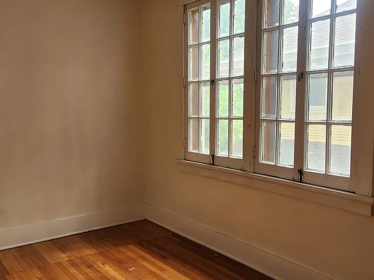 1806 D St #4 — Photo 9