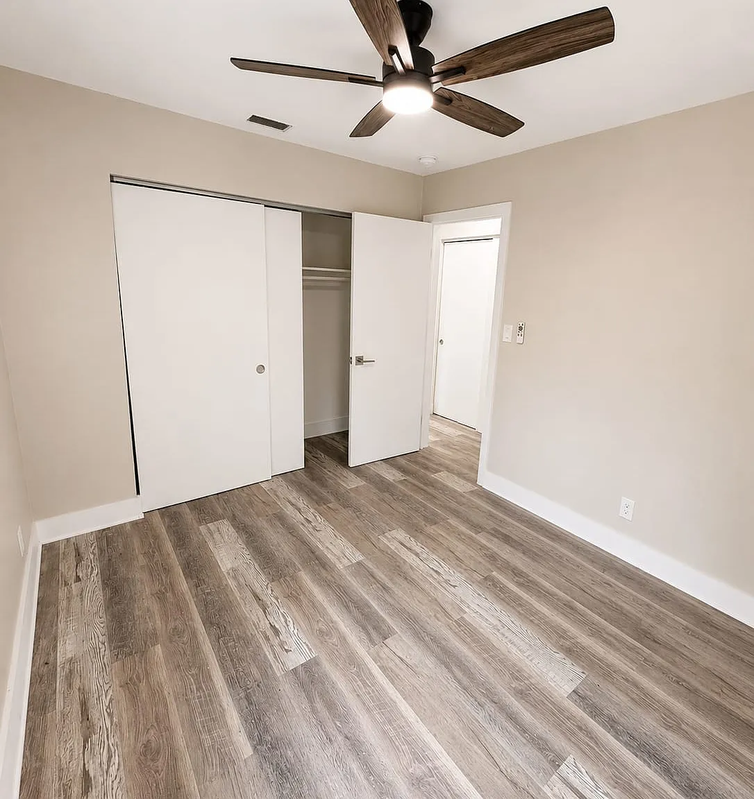 2 bed, 700 sqft, $2,650 — Photo 3