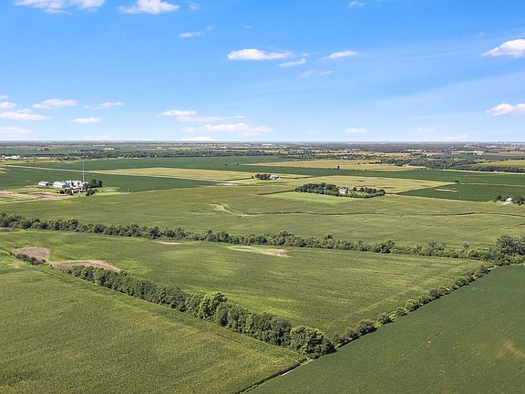 4th image of 1111 W Baker Rd