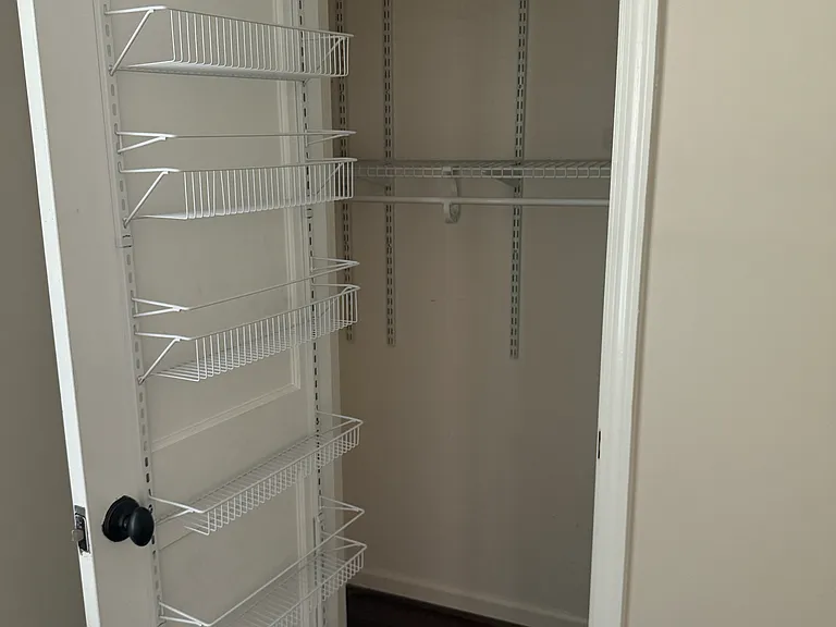 Guest bedroom #1 closet