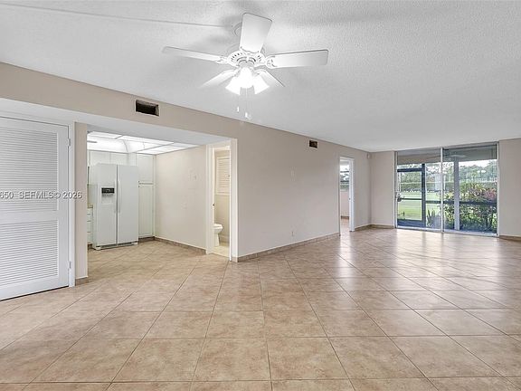 4th image of 9820 S Hollybrook Lake Dr APT 106