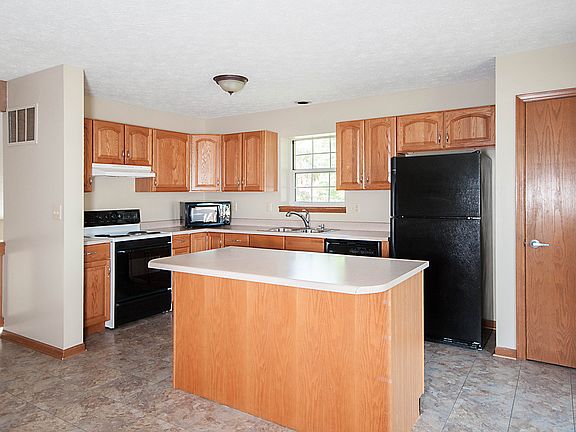2nd image of 9150 Fireside Ct