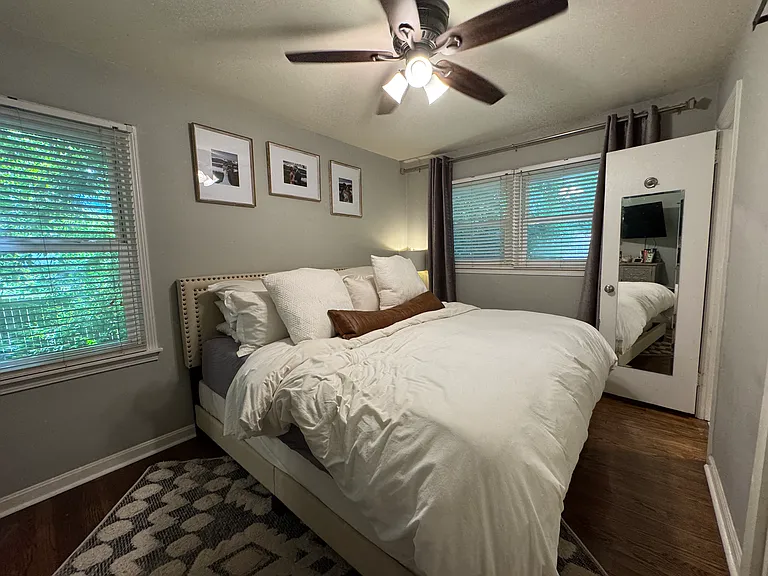 2571 Warwick Cir — Photo 21