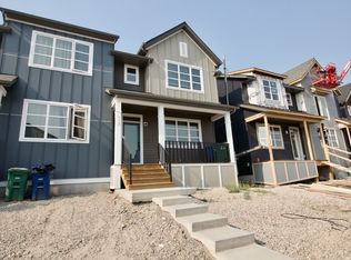 112 Langwell Cmn SE, Airdrie, AB T4A3P4