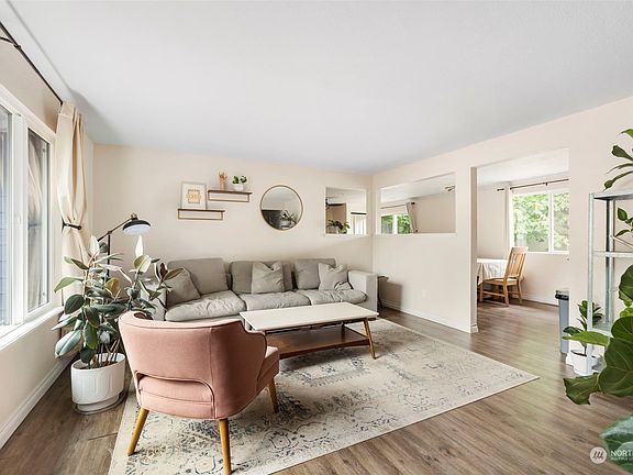 5th image of 3038 NE Arta Court