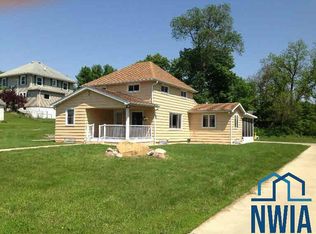 212 E Spruce St, Cherokee, IA 51012