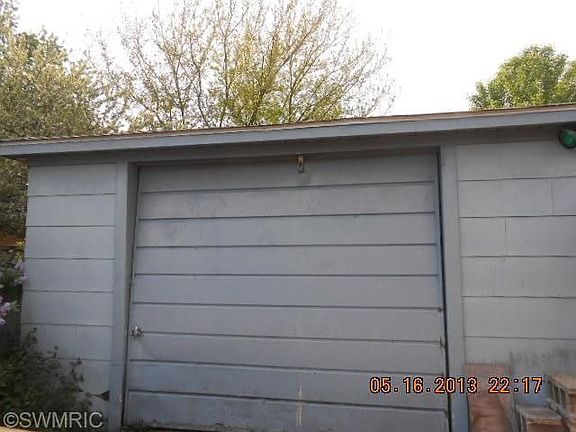 3rd image of 256 Thurston St SW