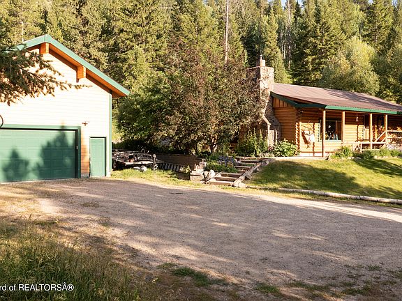 3rd image of 12150 S Palmer Creek Dr