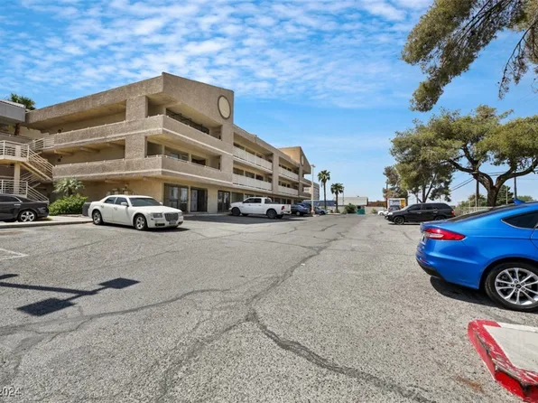 2221 W Bonanza Rd Unit 10, Las Vegas, NV 89106