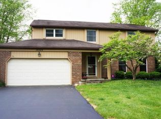 10325 S Crosset Hill Dr, Pickerington, OH 43147