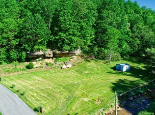 541 Rock House Hollow Rd, Westmoreland, TN 37186
