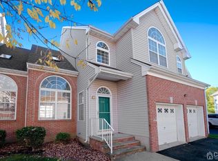 1110 Cottonwood Ct, North Brunswick, NJ 08902