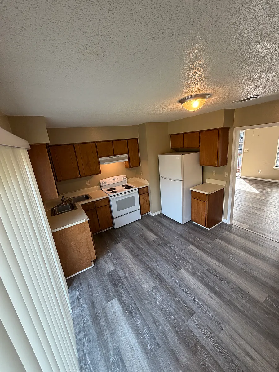 Building Photo - 701 Tumbleweed Trl #A