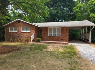 3310 Hillside Dr, High Point, NC 27265