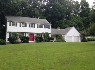 104 Orchard Hill Ln, Middletown, CT 06457