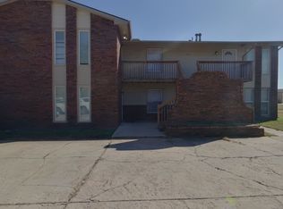 208 N Acadia Ave #4, Wichita, KS 67212