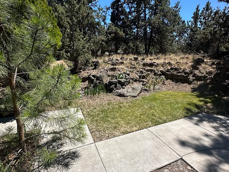 1700 NE Wells Acres Rd #9 — Photo 9