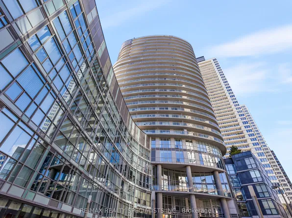 38 Dan Leckie Way #2908, Toronto, ON M5V 2V6