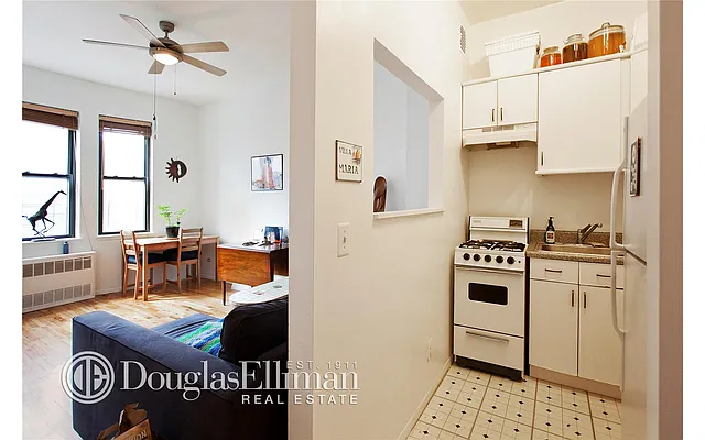 Rented by Douglas Elliman | media 19