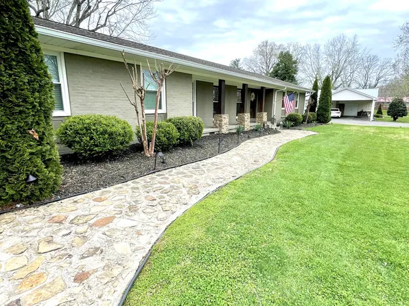 204 Admiral Cir, Lawrenceburg, TN 38464