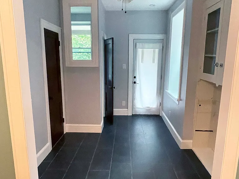 5853 Ashland Ave — Photo 4