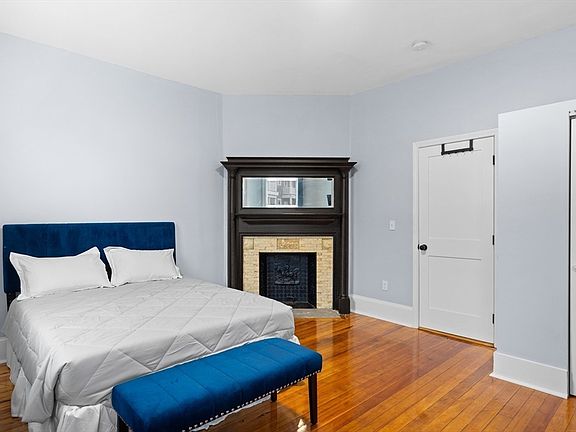 5th image of 35 Cunningham St