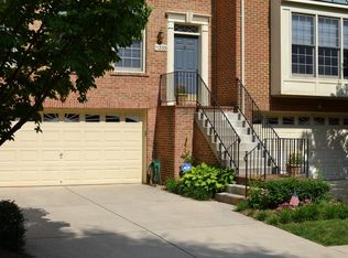 11333 Hollowstone Dr, Rockville, MD 20852