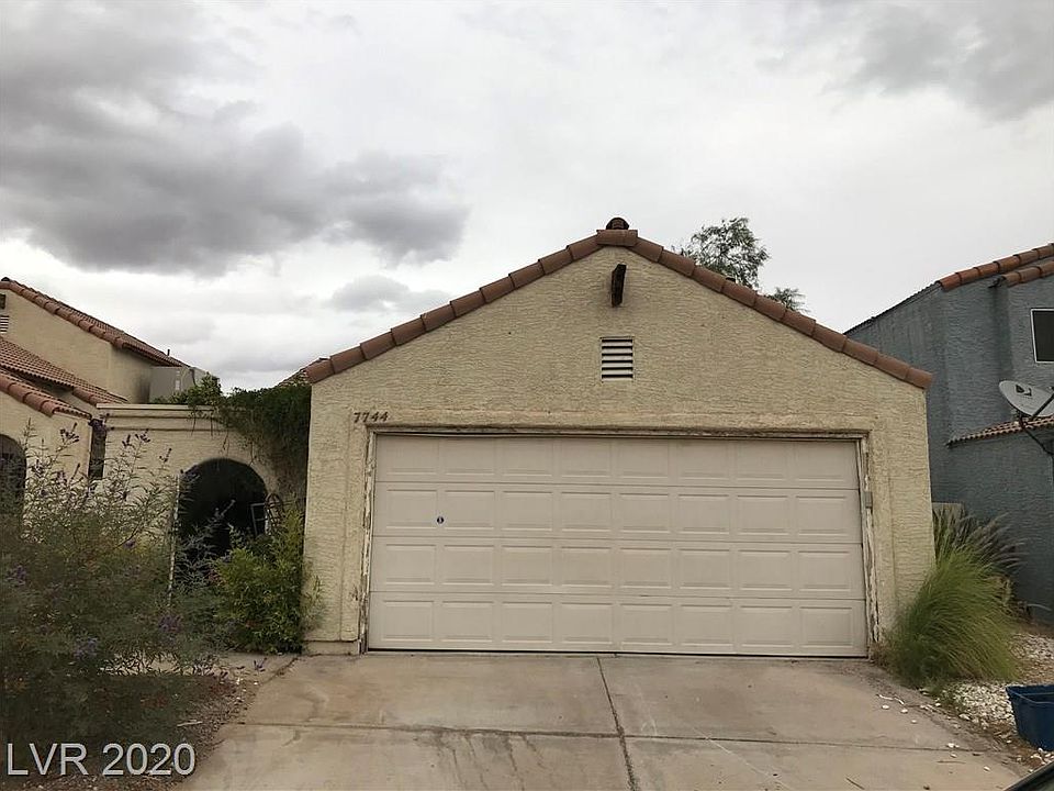1st image of 7744 Brothers Bay Ct