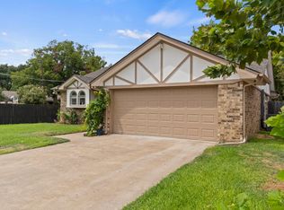 717 Spring Lake Dr, Bedford, TX 76021