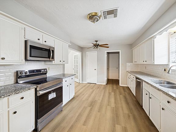 2nd image of 25903 Long Hill Ln