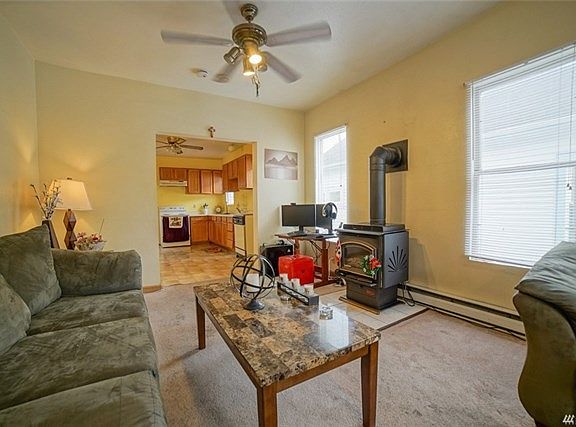5th image of 106 D St NW