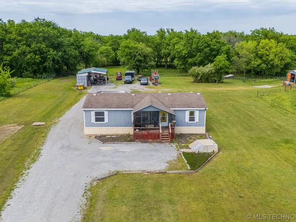 5860 W 573rd Rd, Chouteau, OK 74337