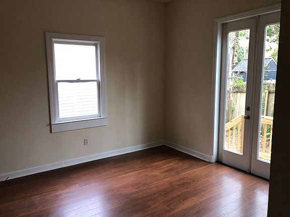3rd image of 814 Dock St APT B