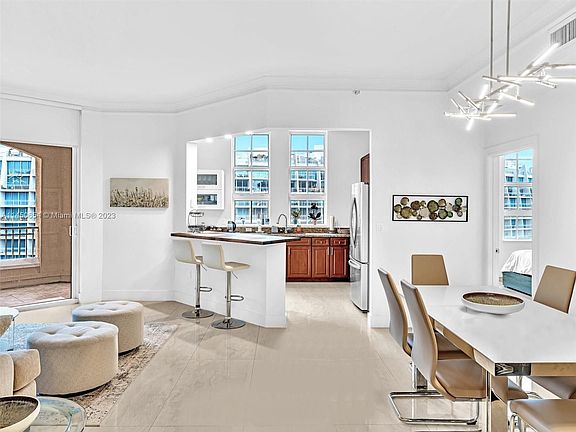 3rd image of 3001 NE 185th St APT 613