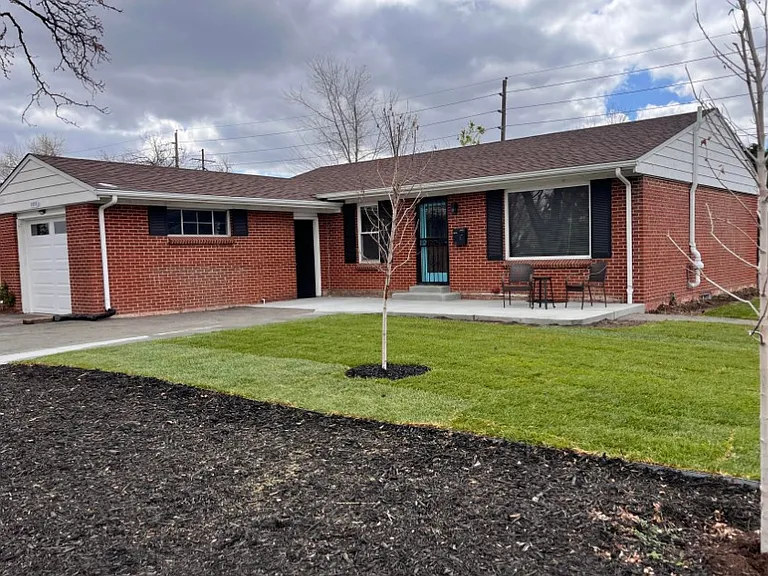1071 S Holly St — Photo 1