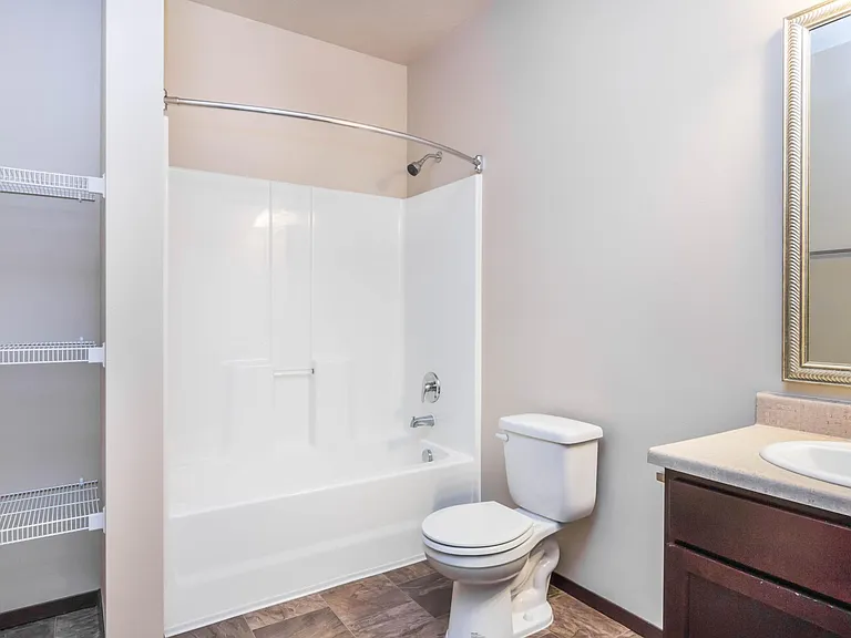 Edgerton Place Apartments — Photo 8