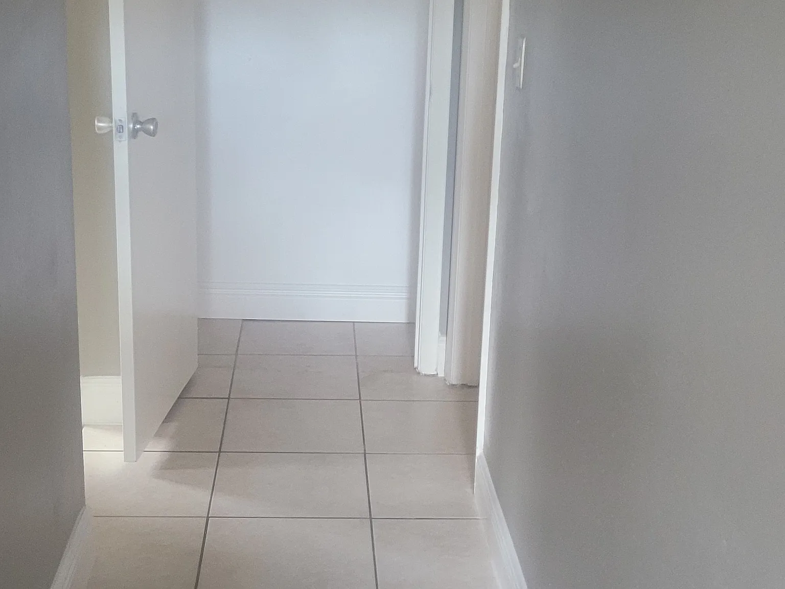 2 bed, 825 sqft, $1,300 — Photo 1