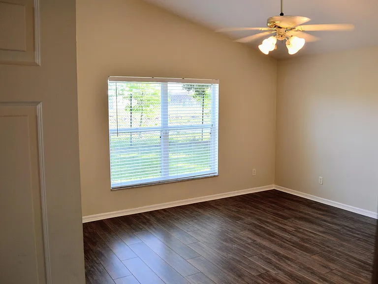 1724 Tealbriar Ave — Photo 33
