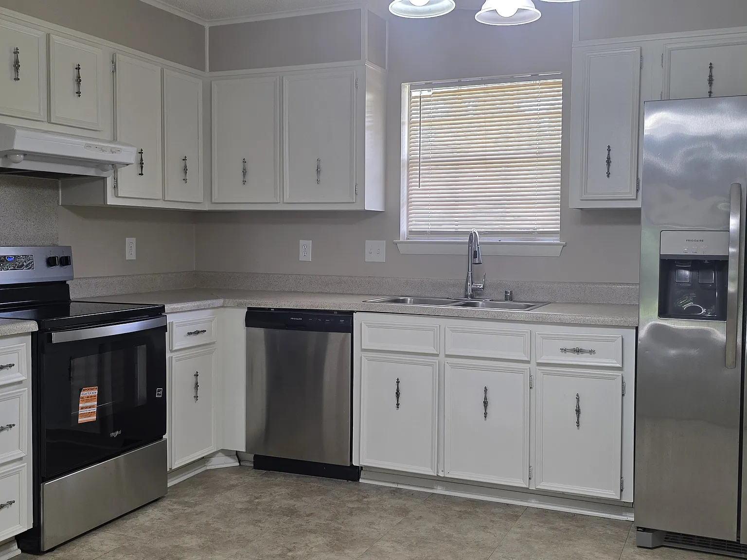 3 bed, 1109 sqft, $1,250 — Photo 2