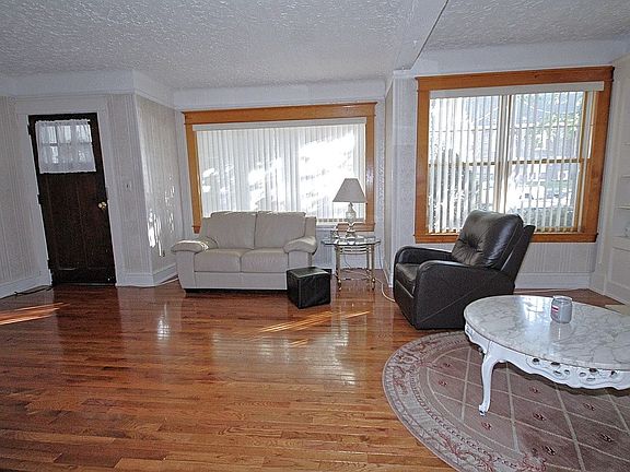 5th image of 229 Windsor Rd