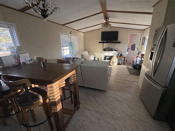 3rd image of 15 Sanders Road