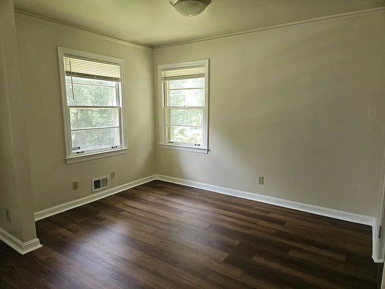 2679 Rollingwood Ln — Photo 4
