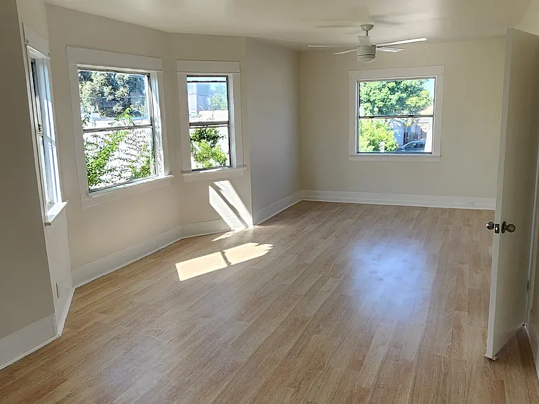 760 Temple Ave #C — Photo 19
