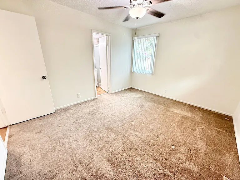 Student Housing Near CSUF | Private & Shared Rooms Available — Photo 9